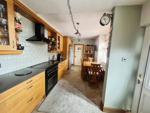 Kitchen Diner- click for photo gallery